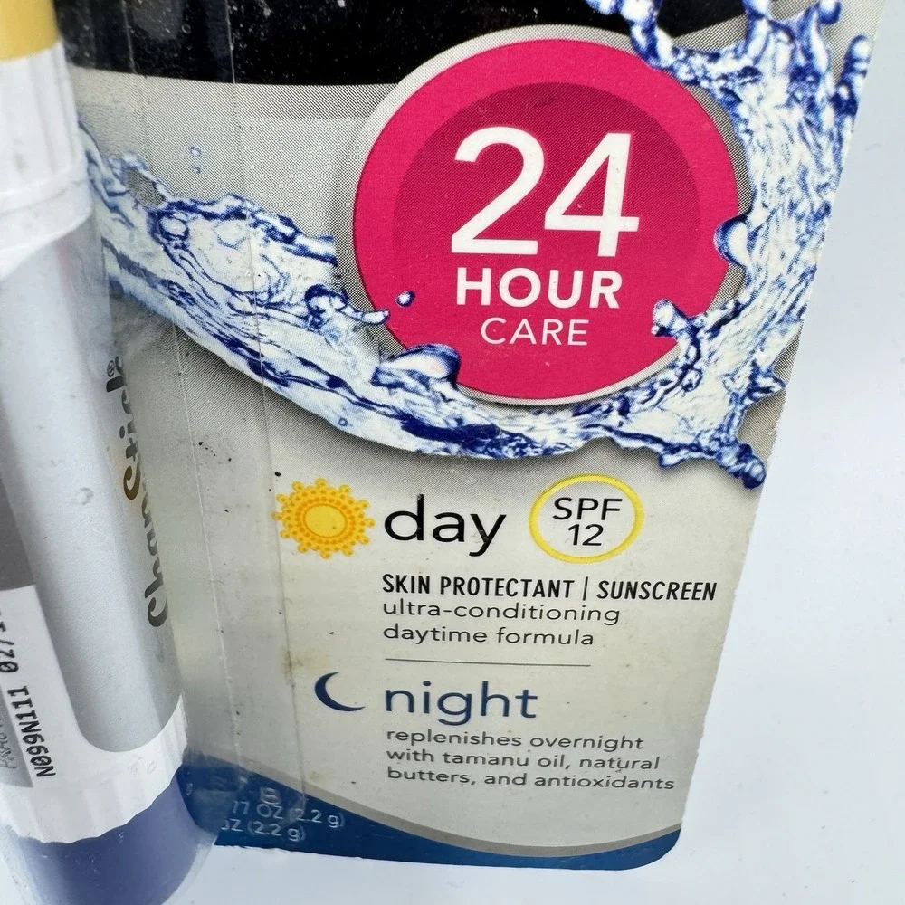ChapStick Hydration Lock 24 Hour Care Day/Night Non-Tinted SPF 12 RARE NOS